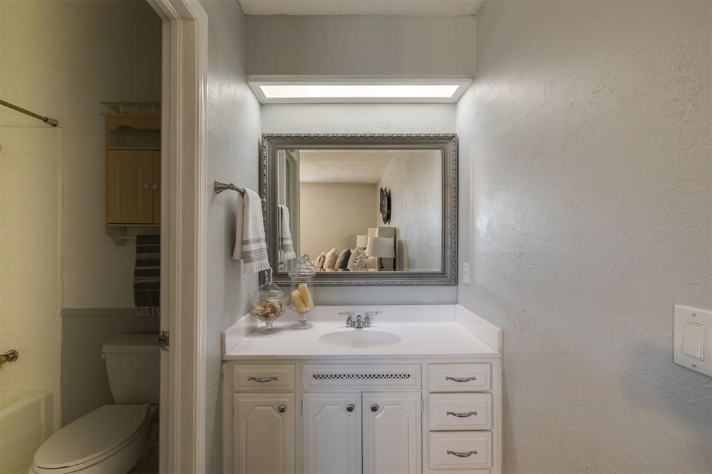 2616 NW 111th Street