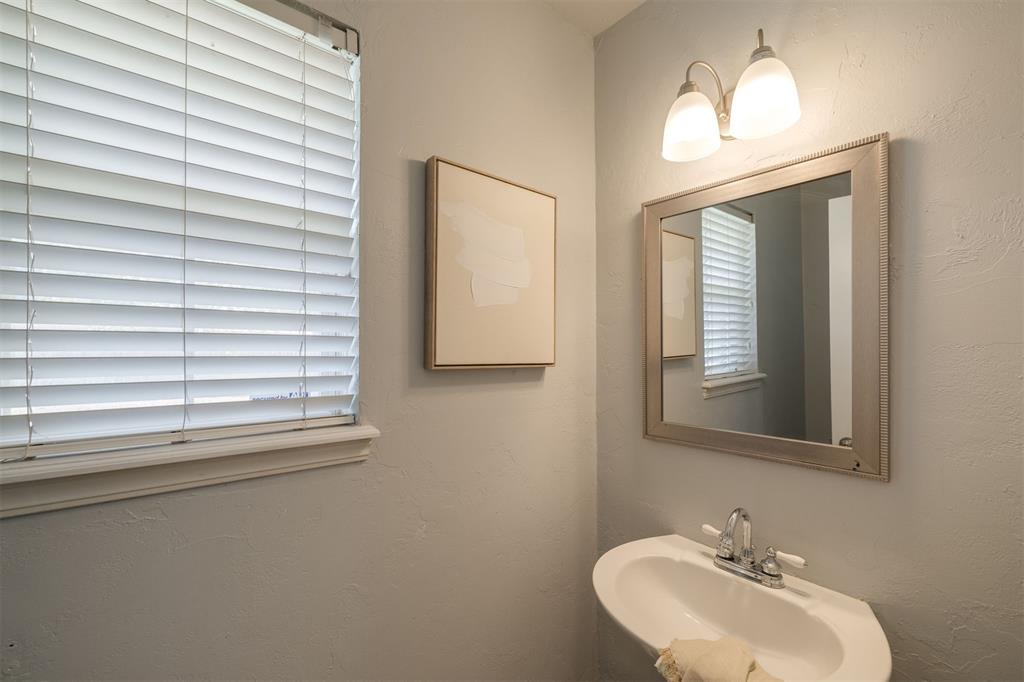 2616 NW 111th Street