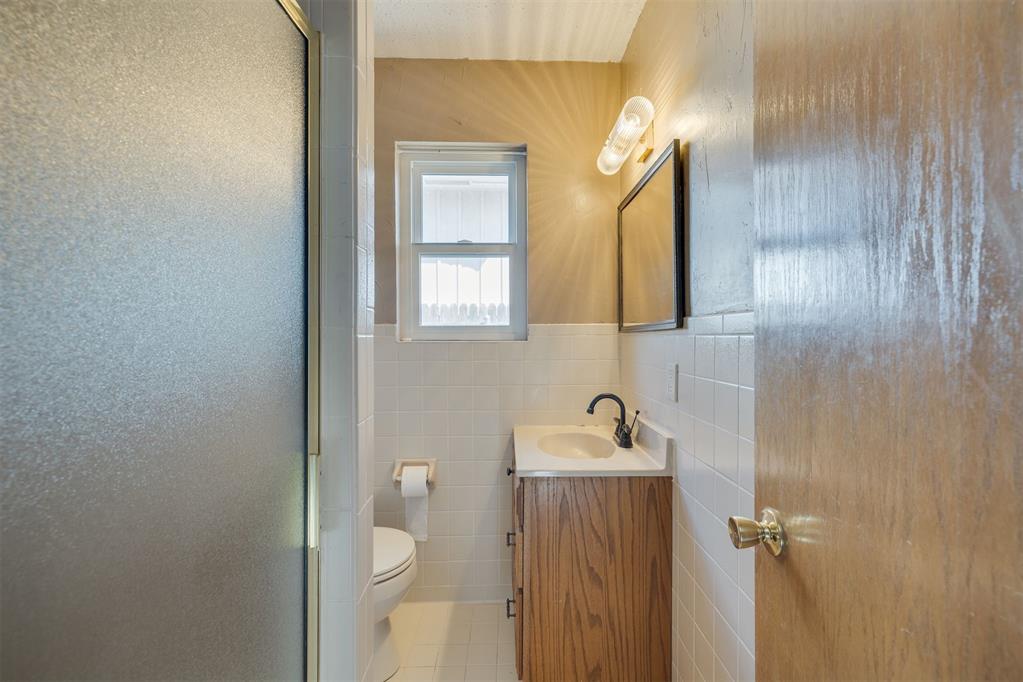 3228 NW 35th Place