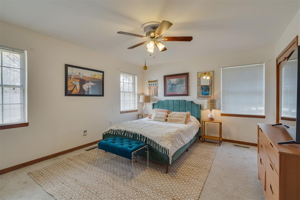 3228 NW 35th Place
