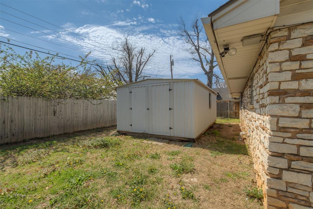 3228 NW 35th Place