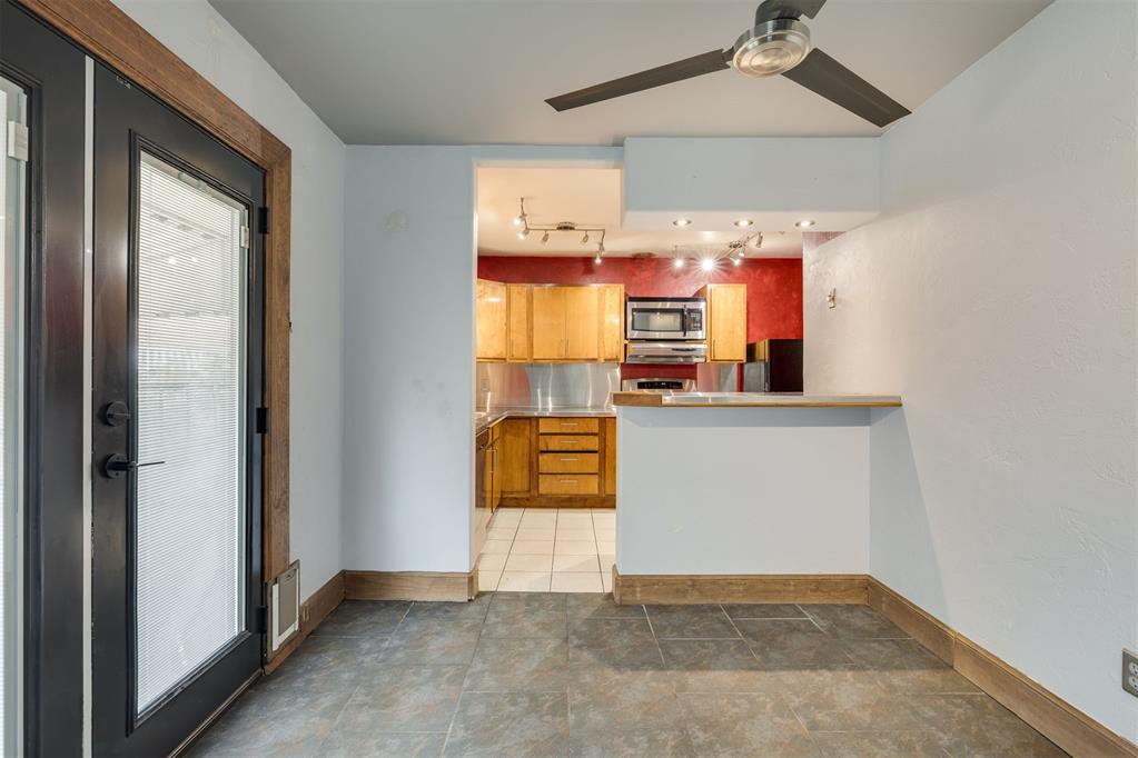 2527 NW 62nd Street Unit: 214