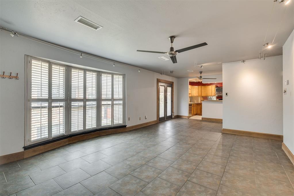 2527 NW 62nd Street Unit: 214