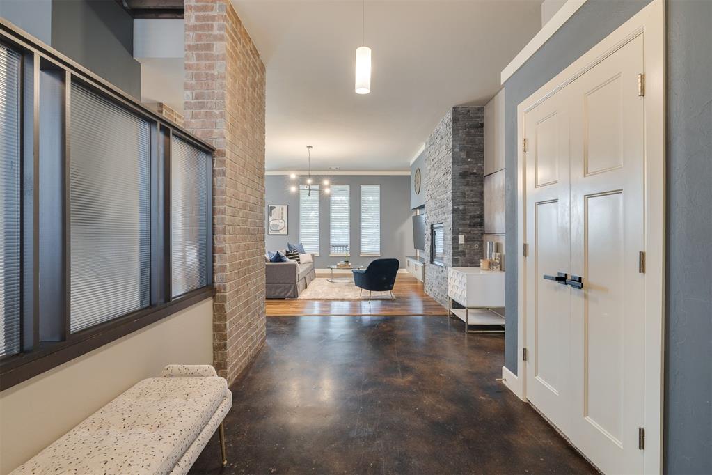 17404 White Hawk Drive