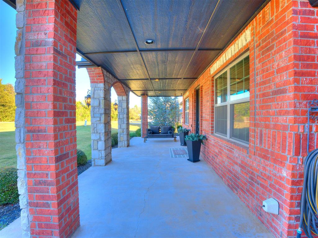 640 Westwind Drive