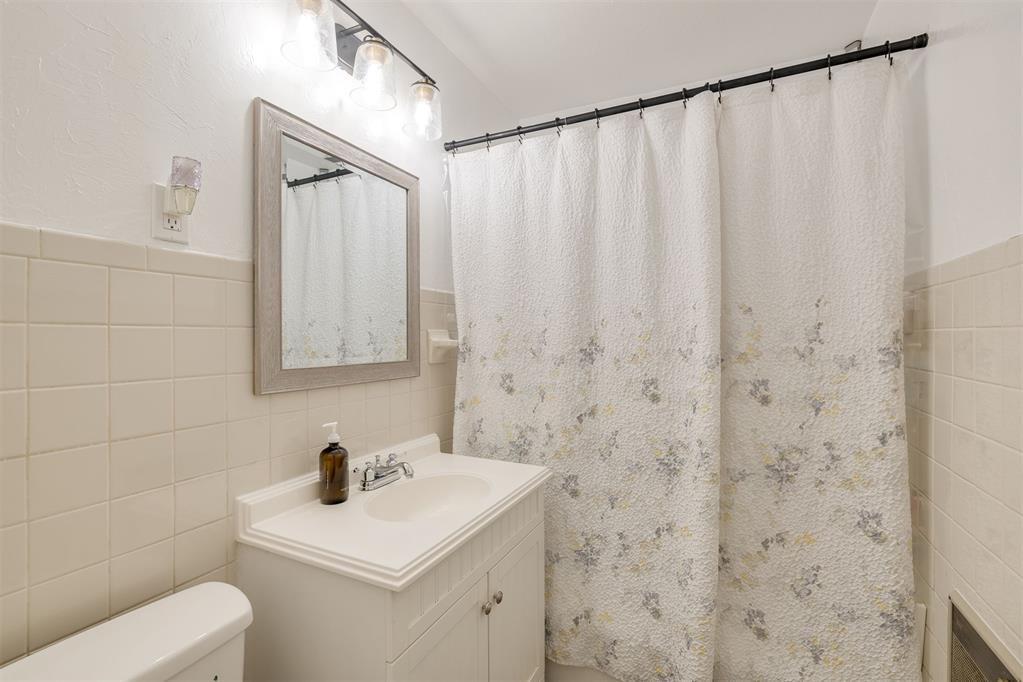 4816 S Hudson Avenue