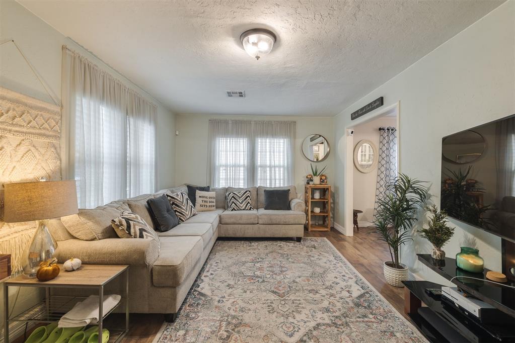 4816 S Hudson Avenue