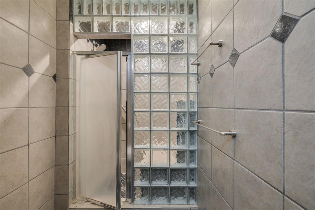 2527 NW 62nd Street Unit: 214