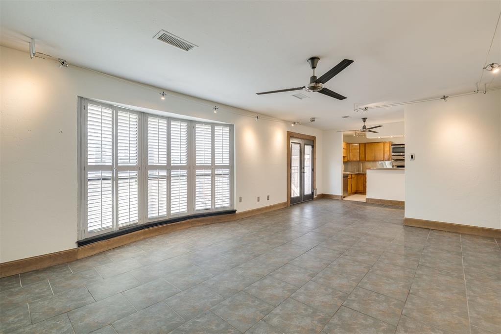 2527 NW 62nd Street Unit: 214