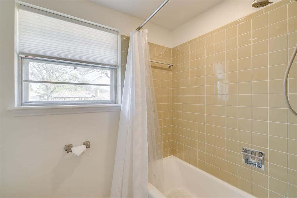 2225 NW 45th Street