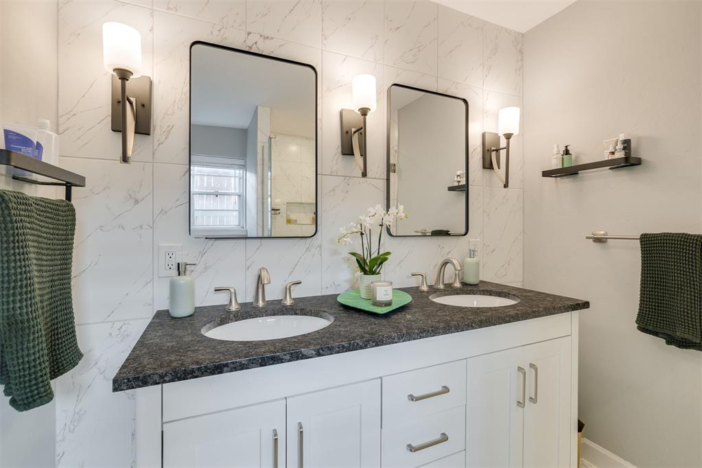 2225 NW 45th Street