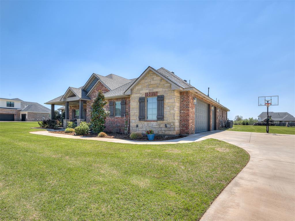 10071 Woodland Way