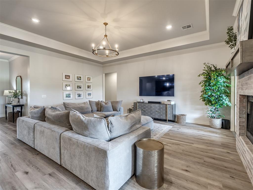 10071 Woodland Way