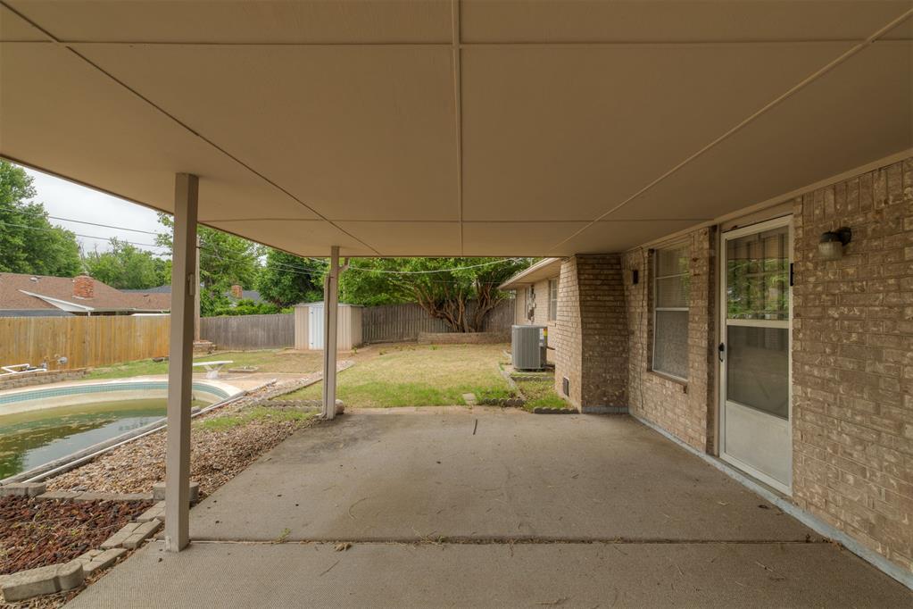 2904 Shadybrook Drive