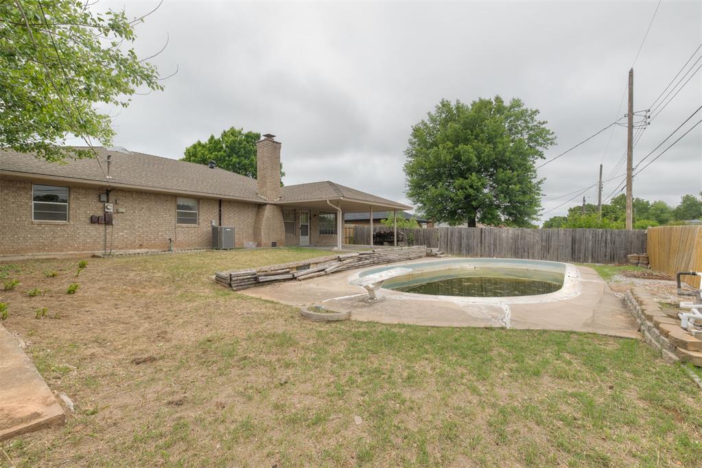 2904 Shadybrook Drive