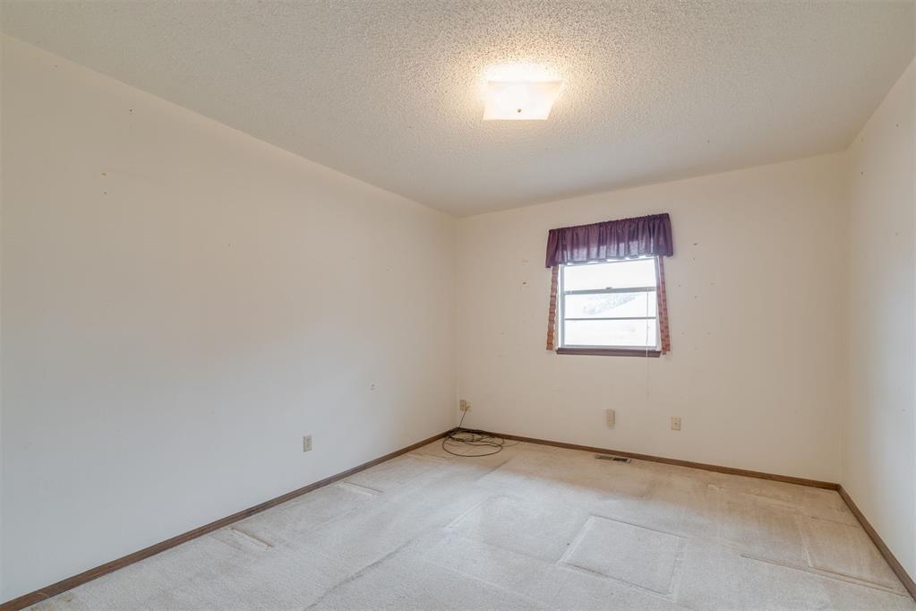 2904 Shadybrook Drive