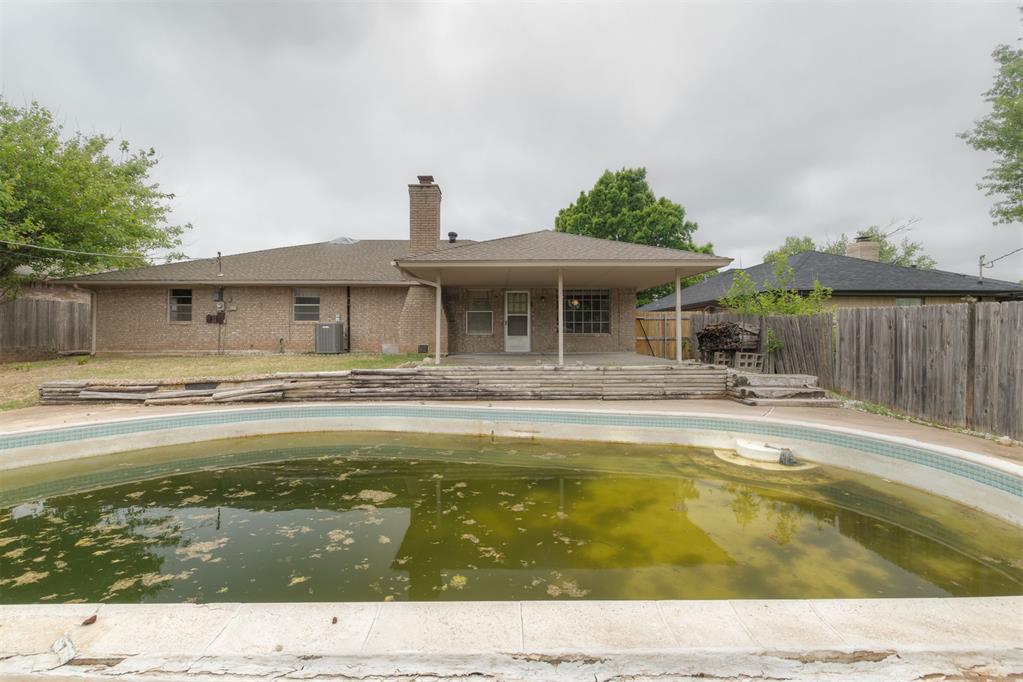 2904 Shadybrook Drive