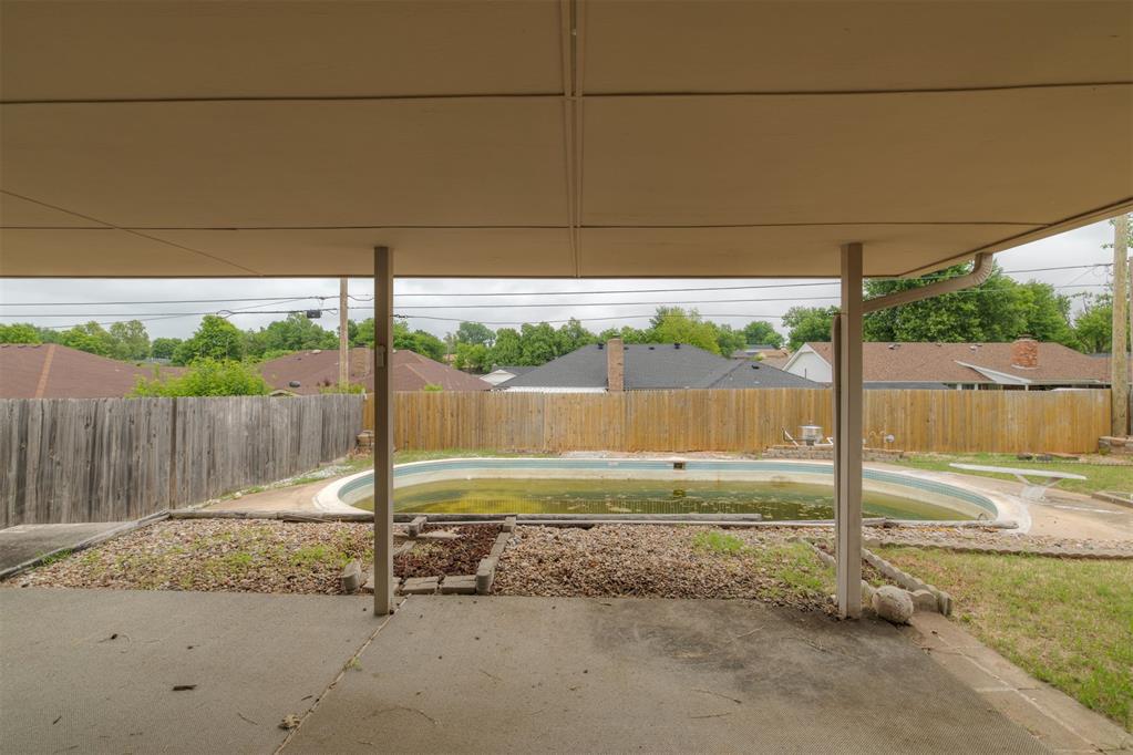 2904 Shadybrook Drive