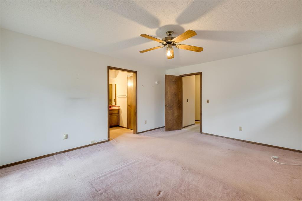 2904 Shadybrook Drive