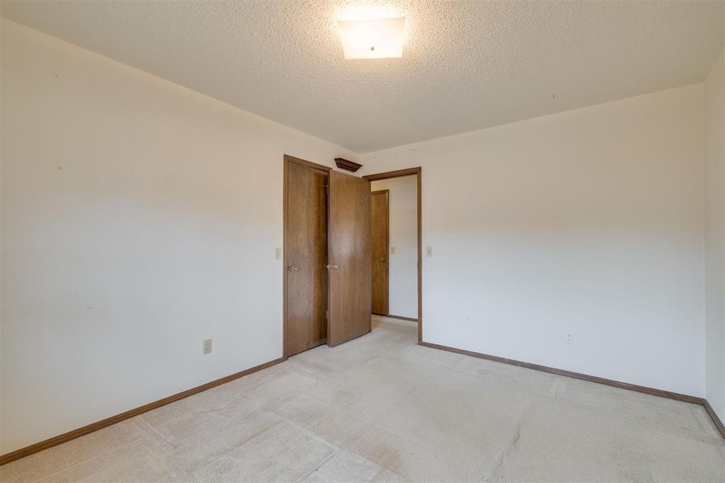 2904 Shadybrook Drive
