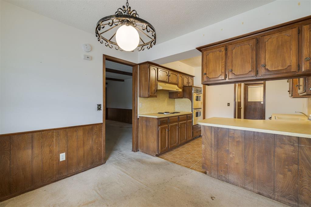 2904 Shadybrook Drive