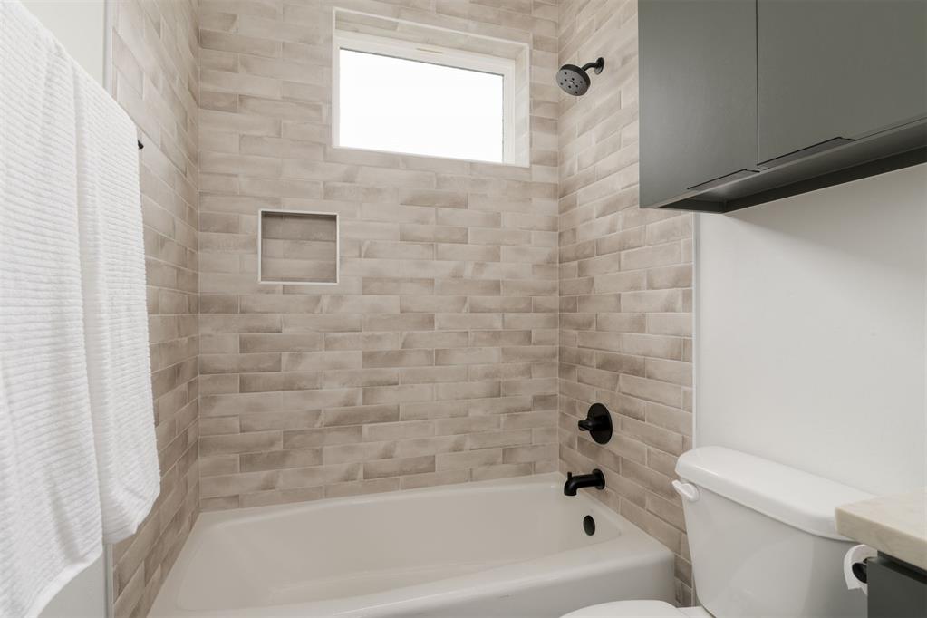 820 NW 67th Street