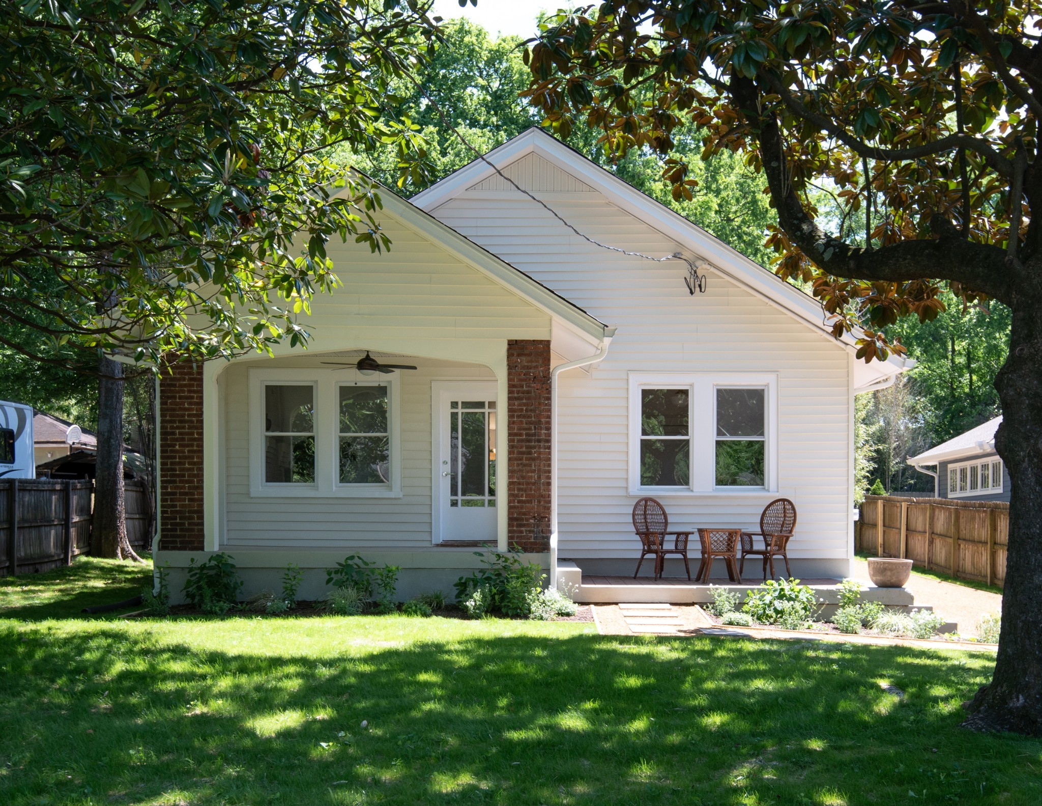 304 Scott Ave