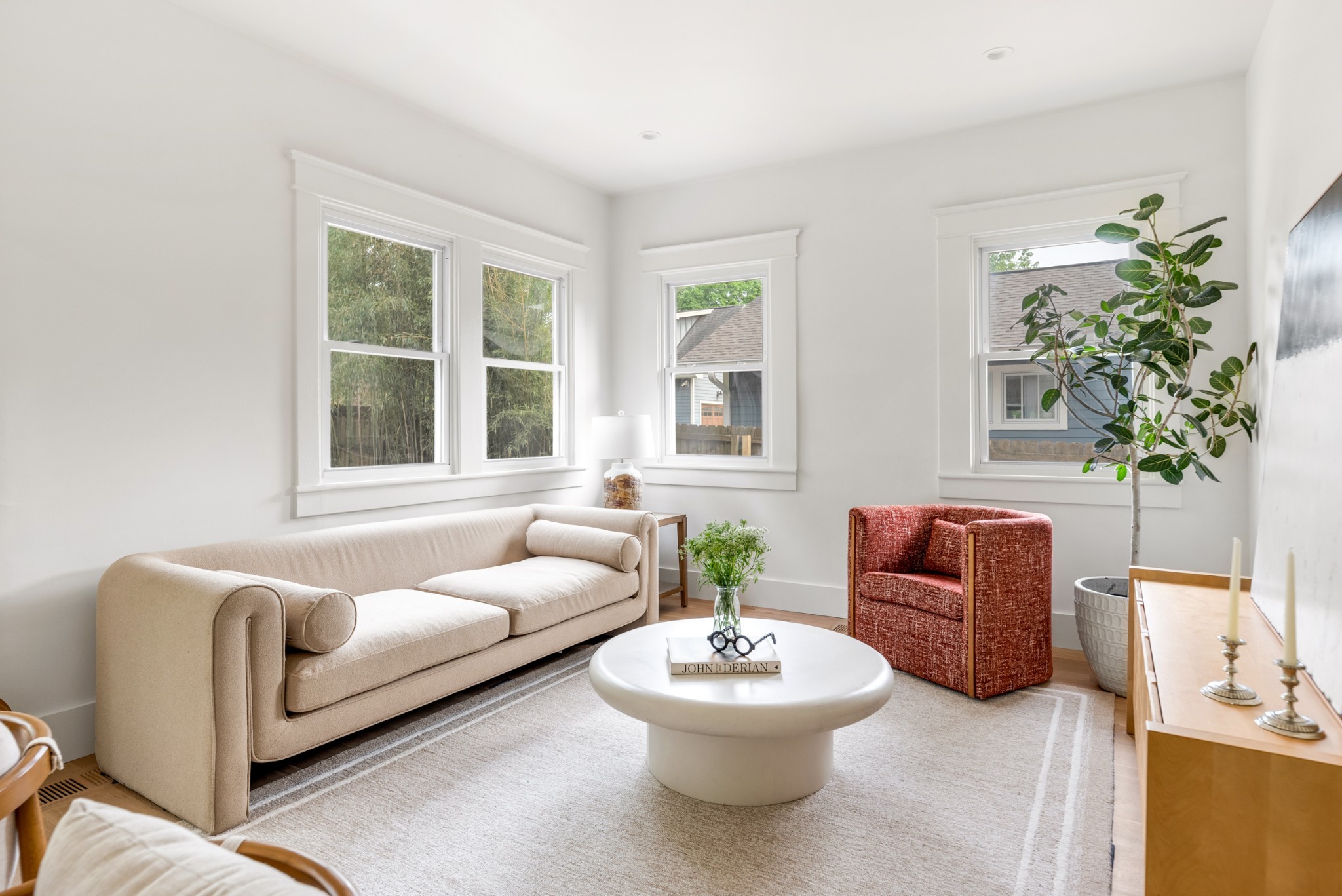 304 Scott Ave