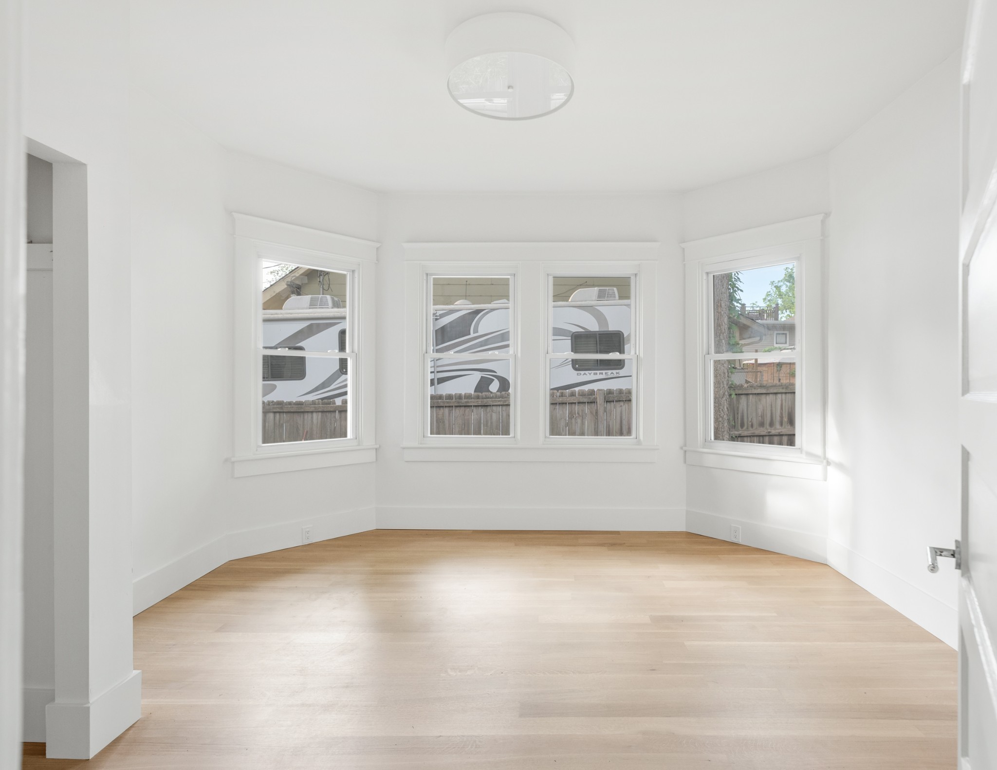 304 Scott Ave