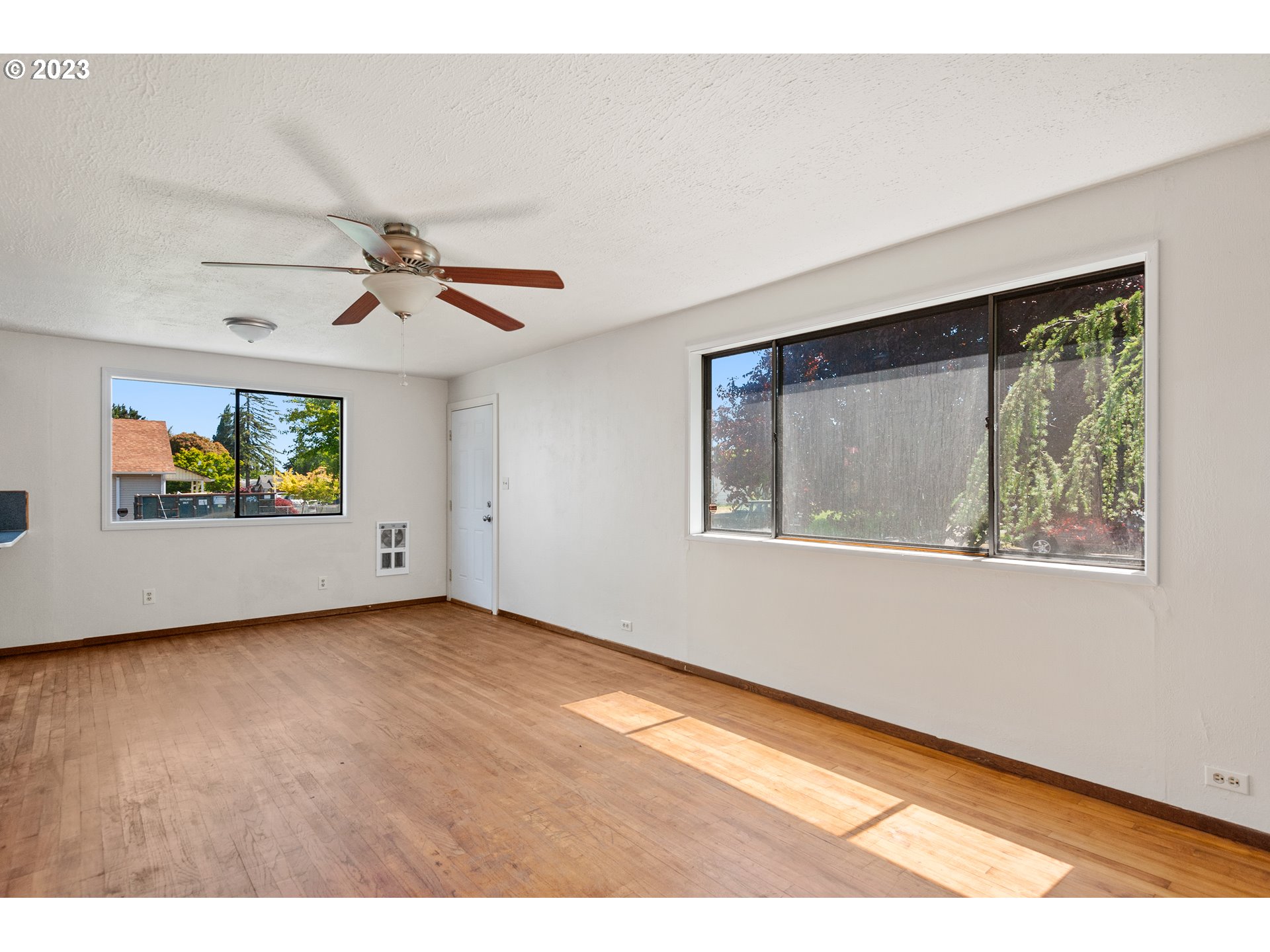 229 25TH AVE