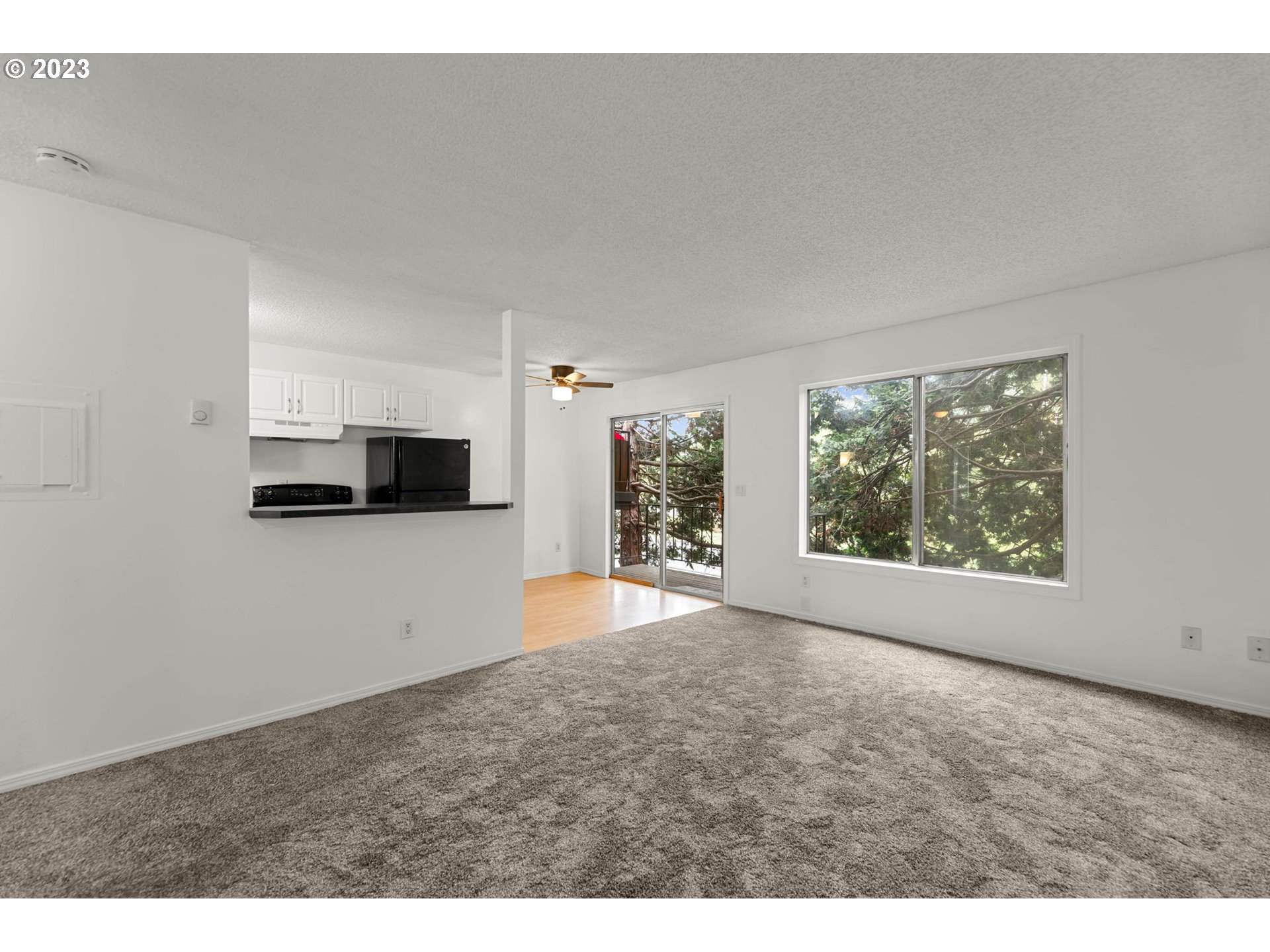 200 SW FLORENCE AVE I-11