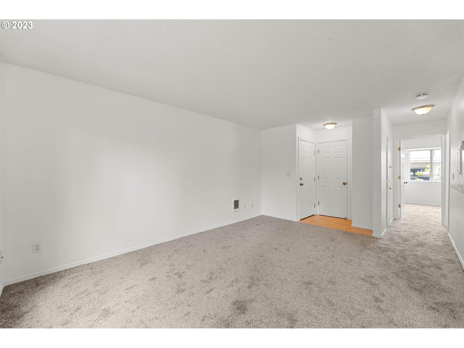200 SW FLORENCE AVE I-11