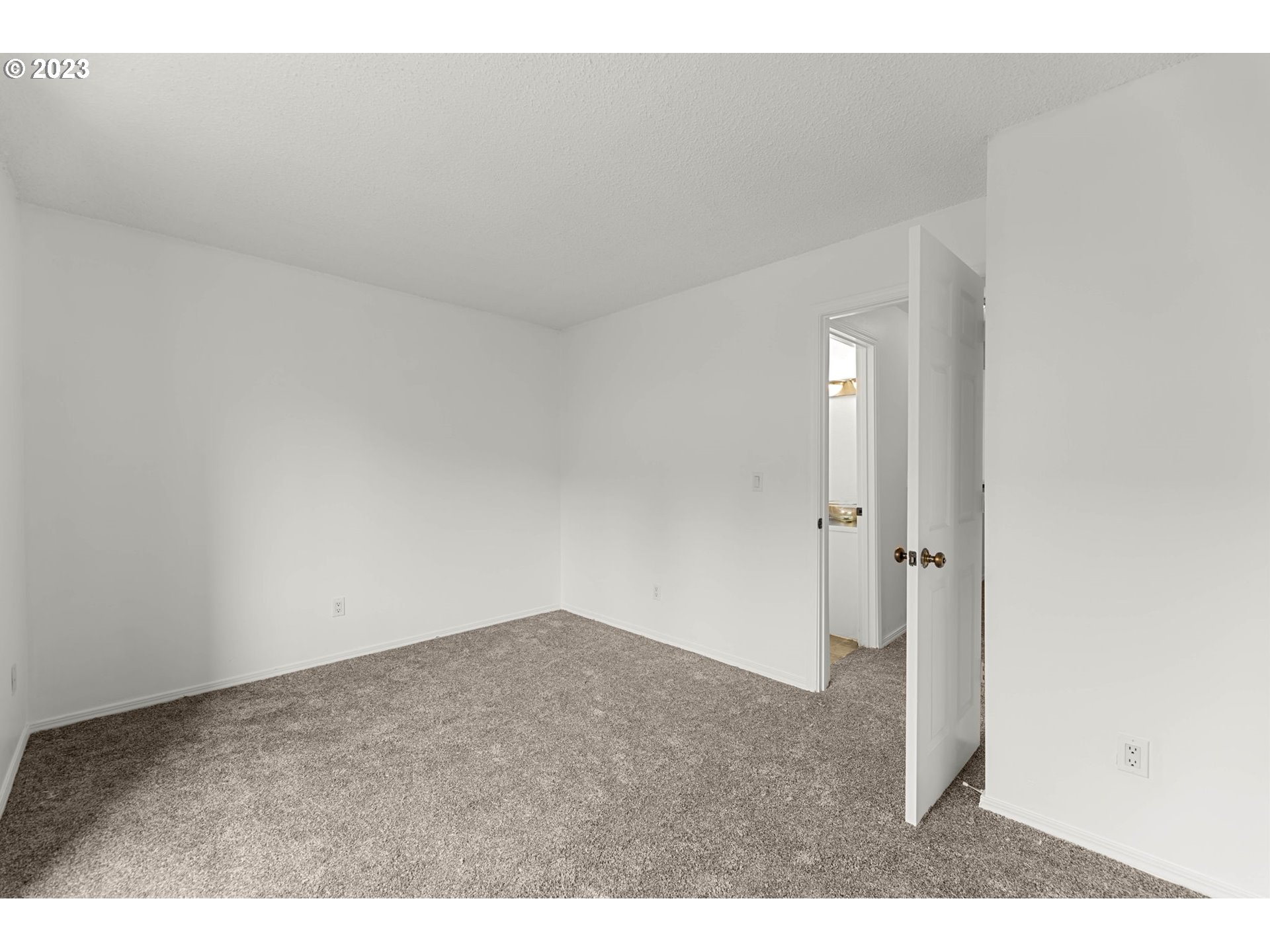 200 SW FLORENCE AVE I-11