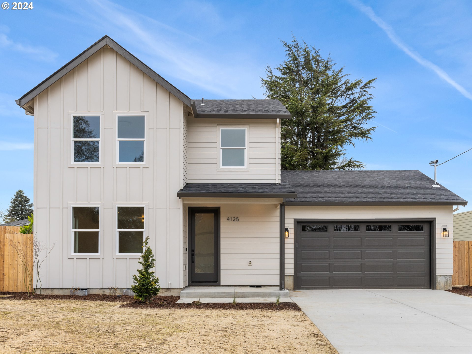 4125 NE 141st DR