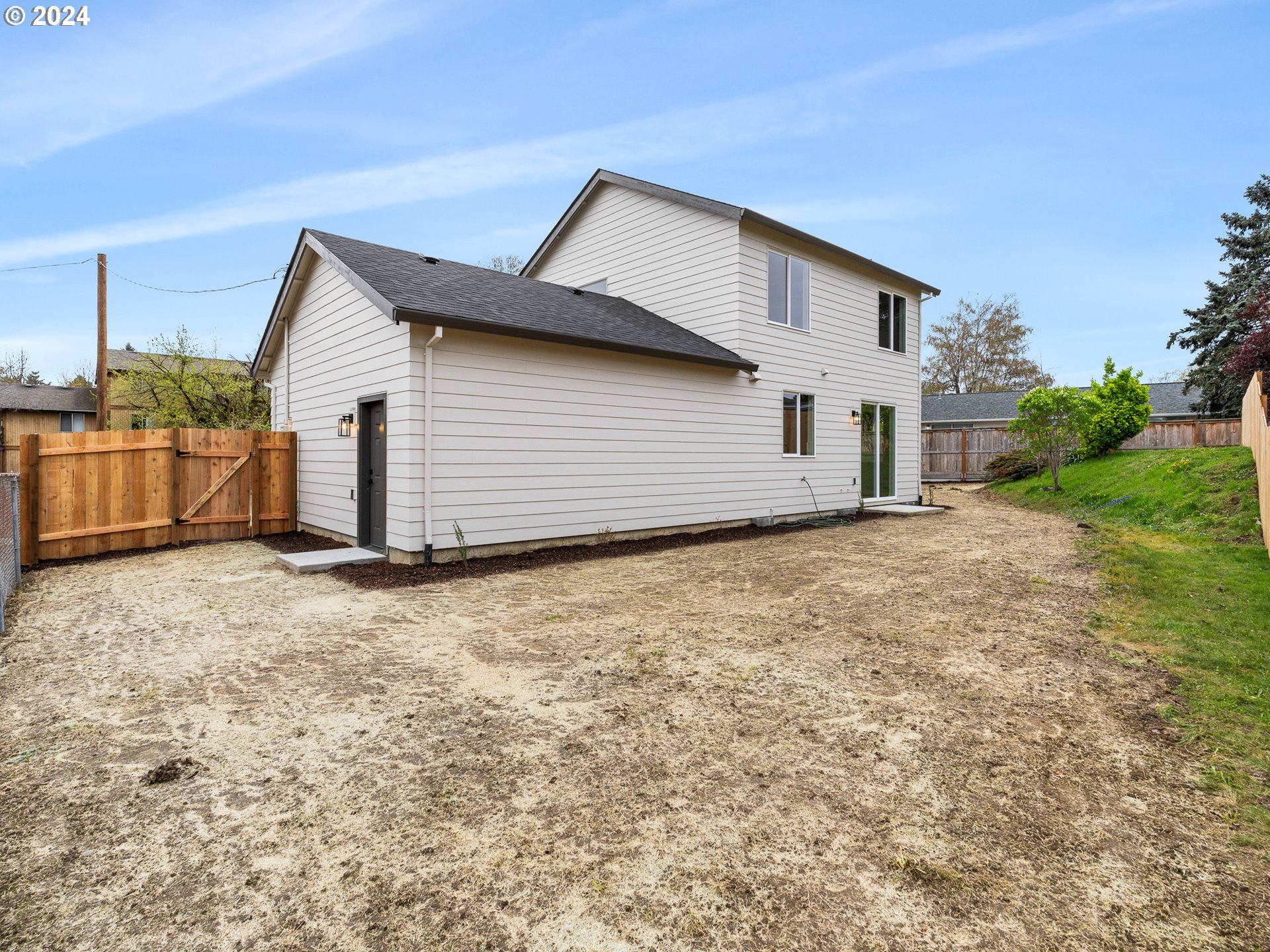 4125 NE 141st DR