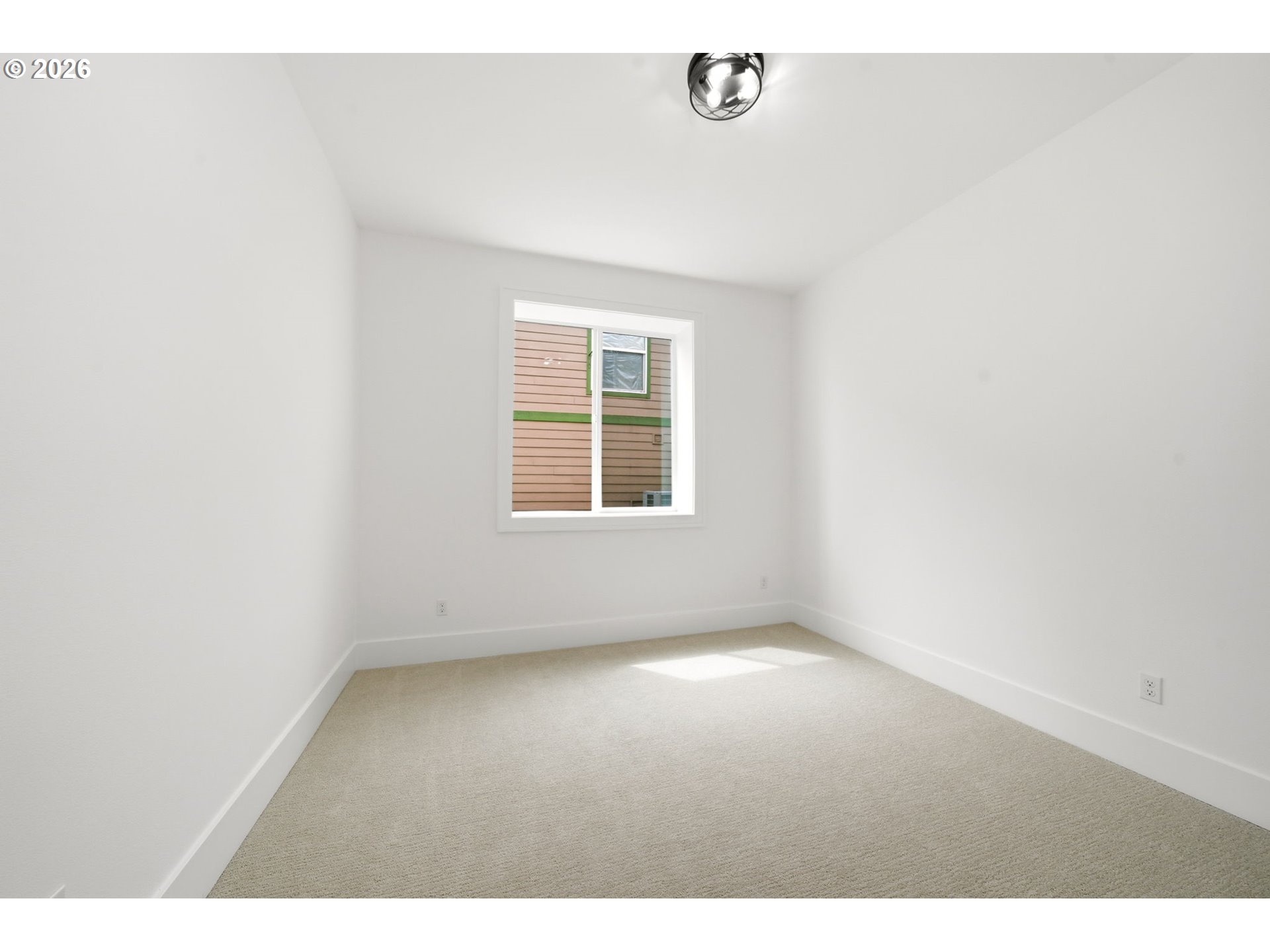 727 W ALDER CT
