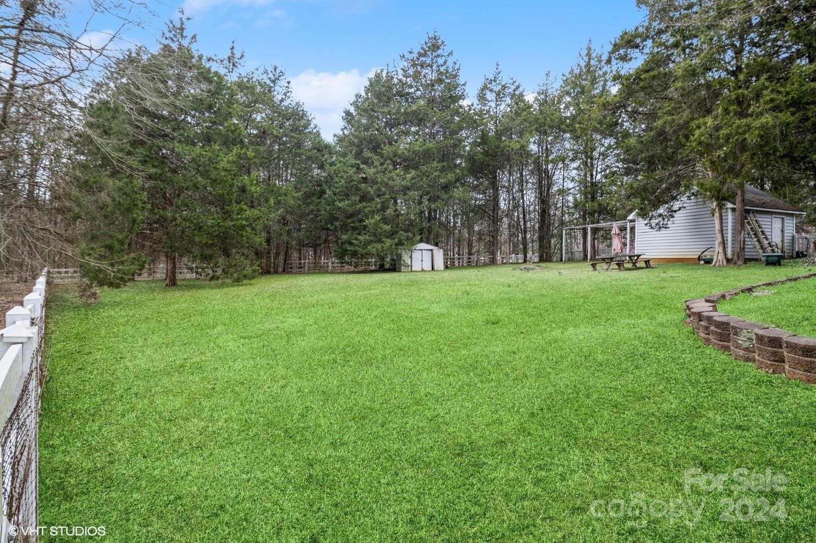 3500 Cedar Springs Drive SW