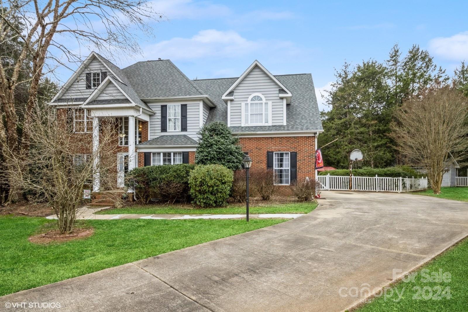 3500 Cedar Springs Drive SW