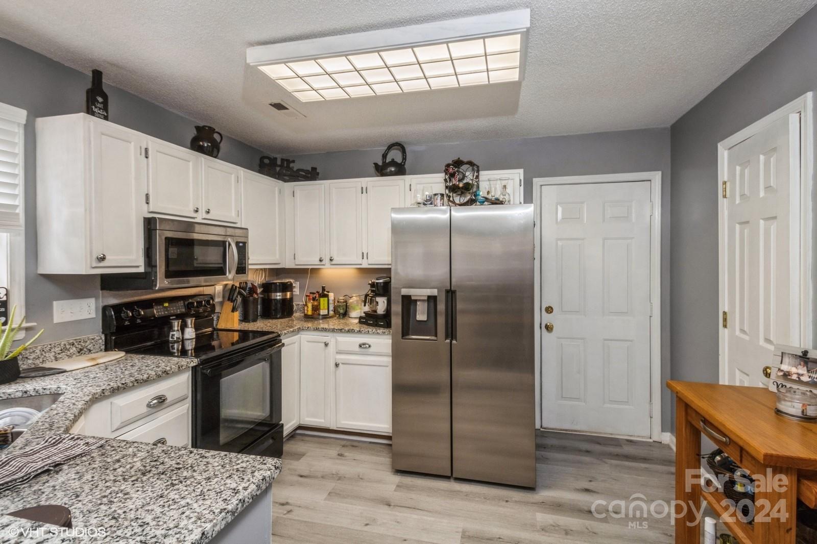 3500 Cedar Springs Drive SW