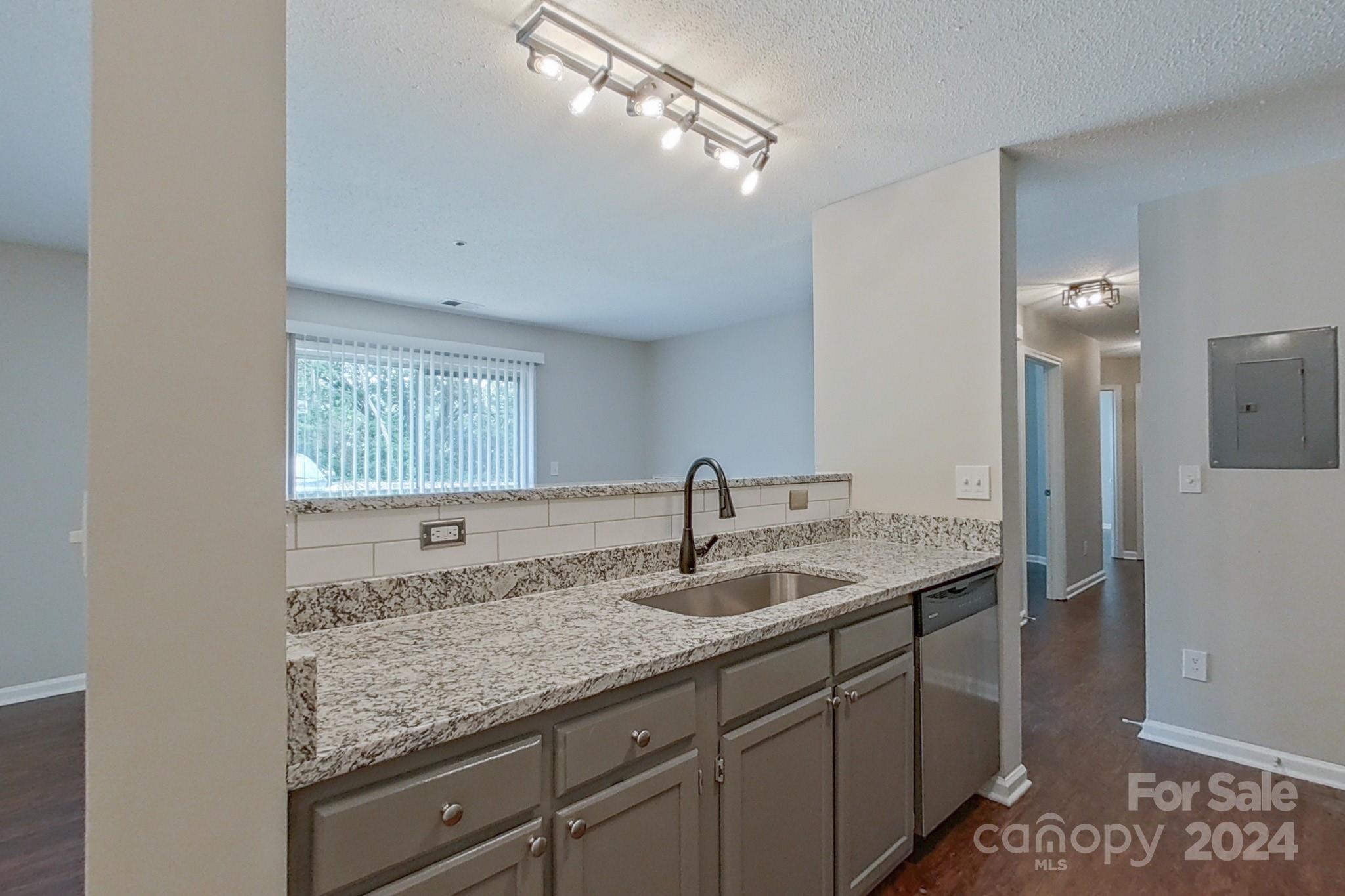 1620 Arlyn Circle Unit: A