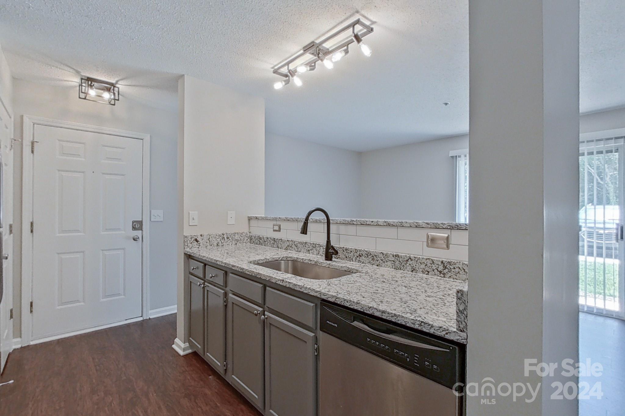 1620 Arlyn Circle Unit: A