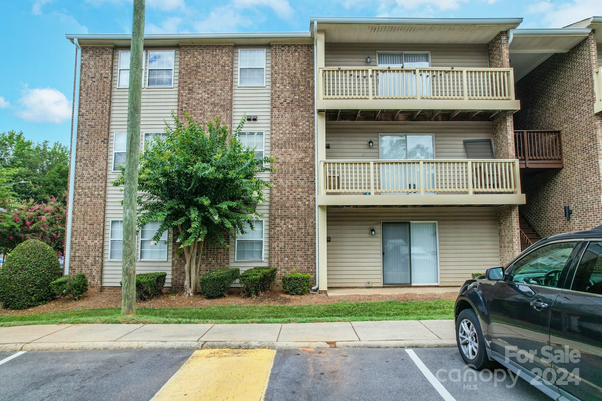 1620 Arlyn Circle Unit: A