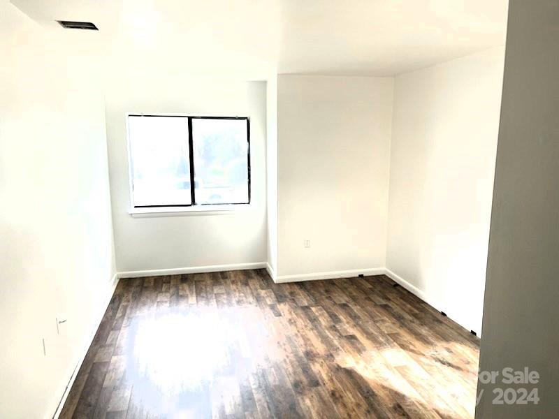 4821 Spring Lake Drive Unit: C