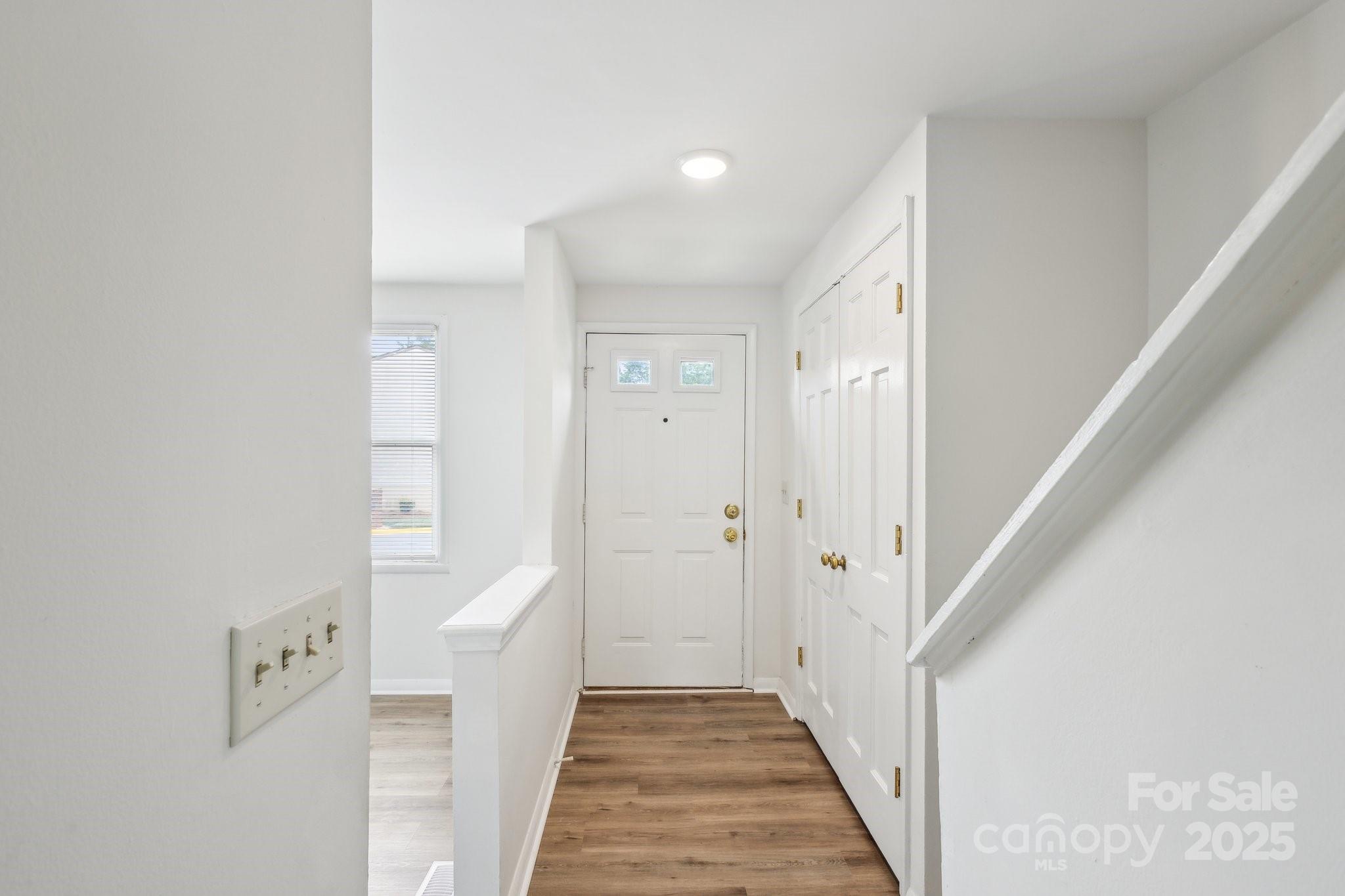 9424 Lexington Circle Unit: F