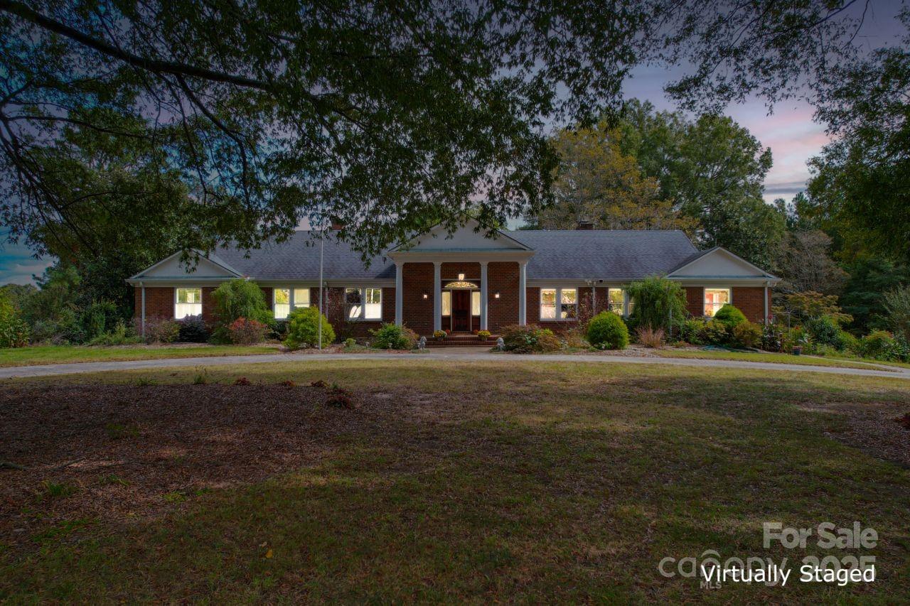 206 N Trexler Avenue