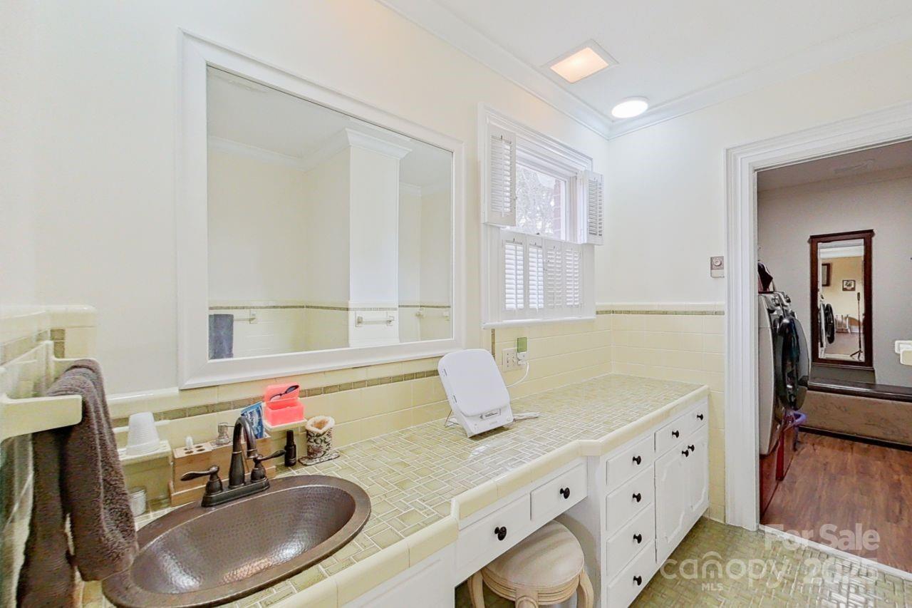 206 N Trexler Avenue