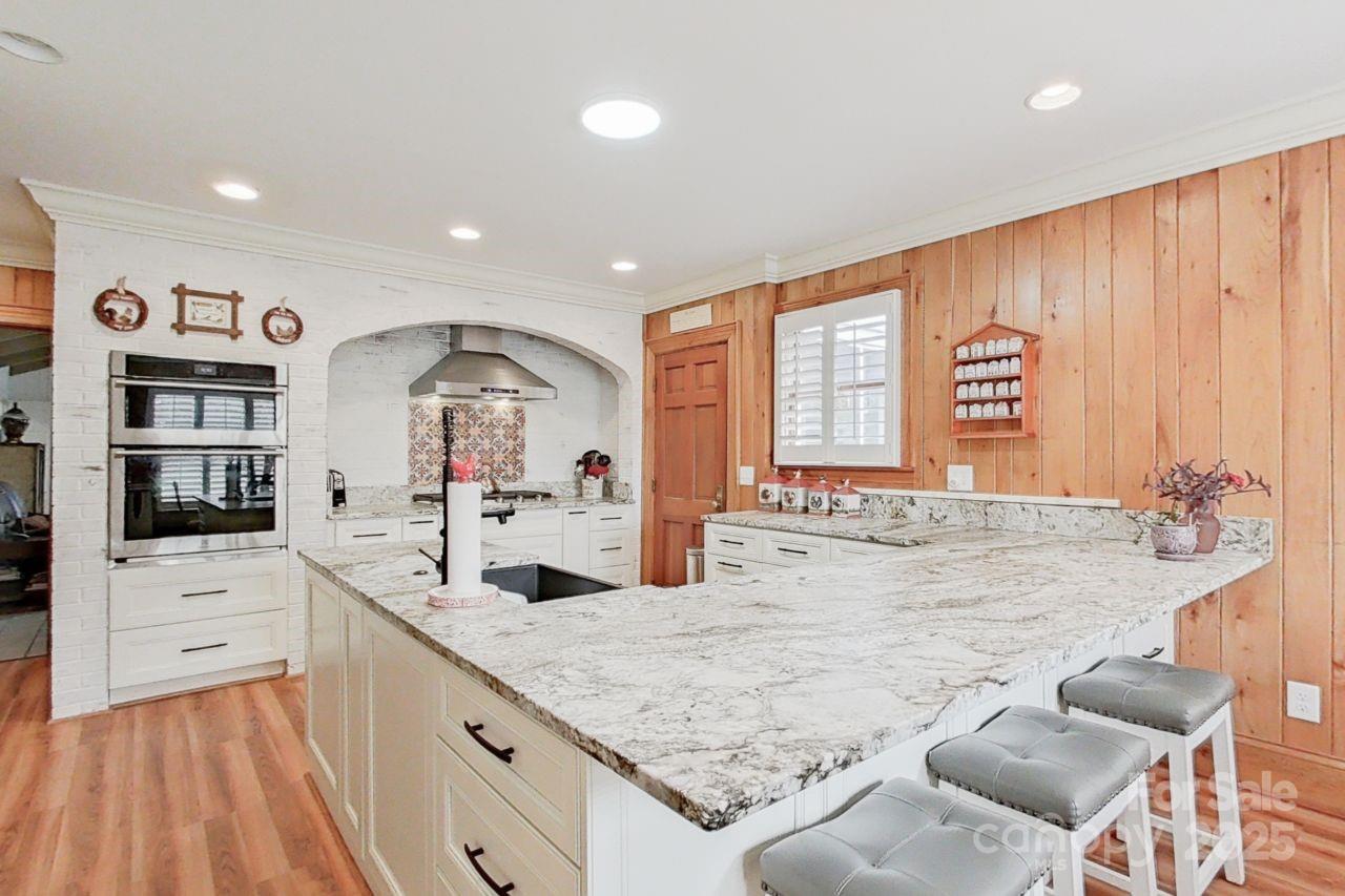 206 N Trexler Avenue