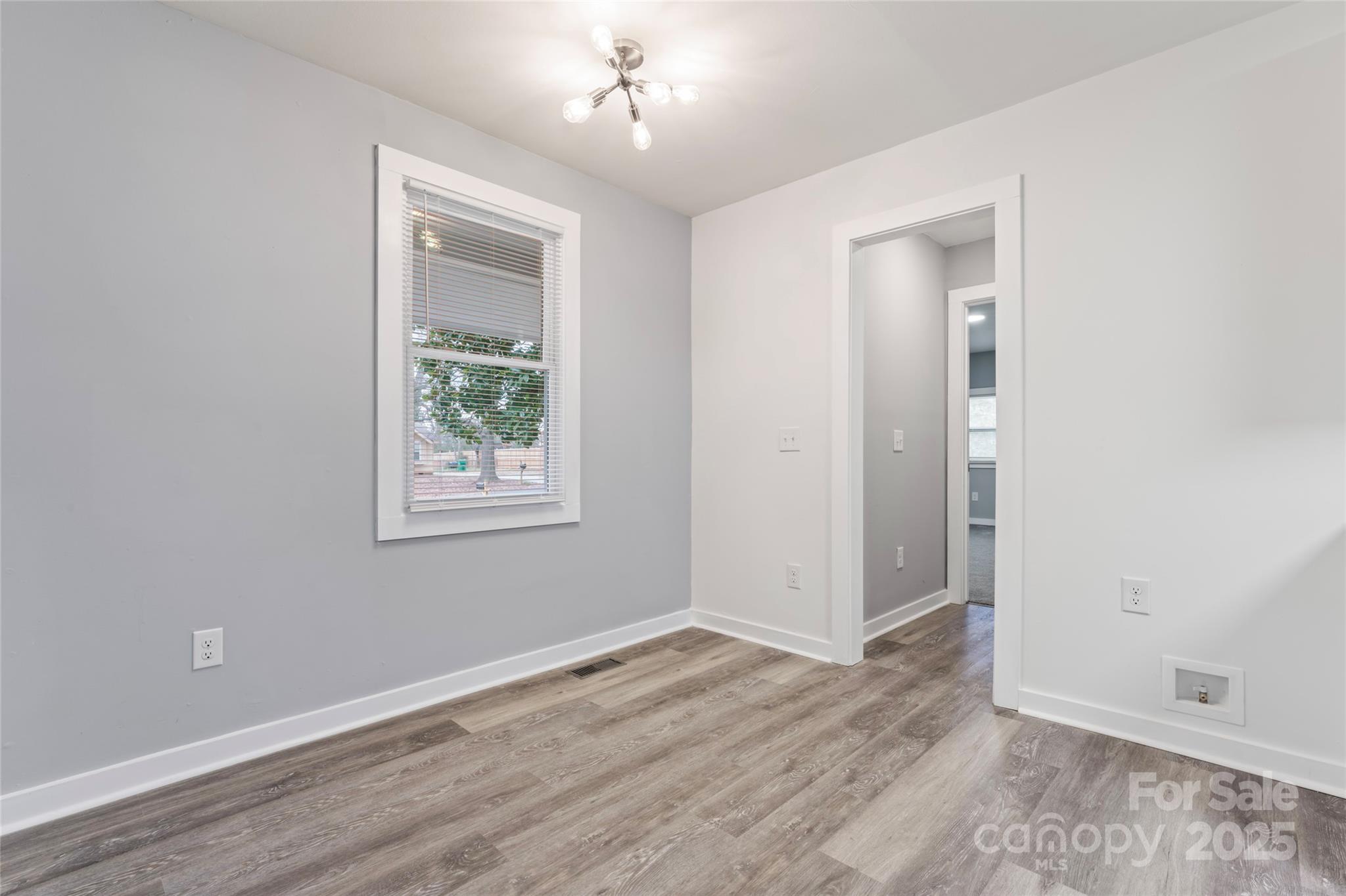 5329 Southampton Road