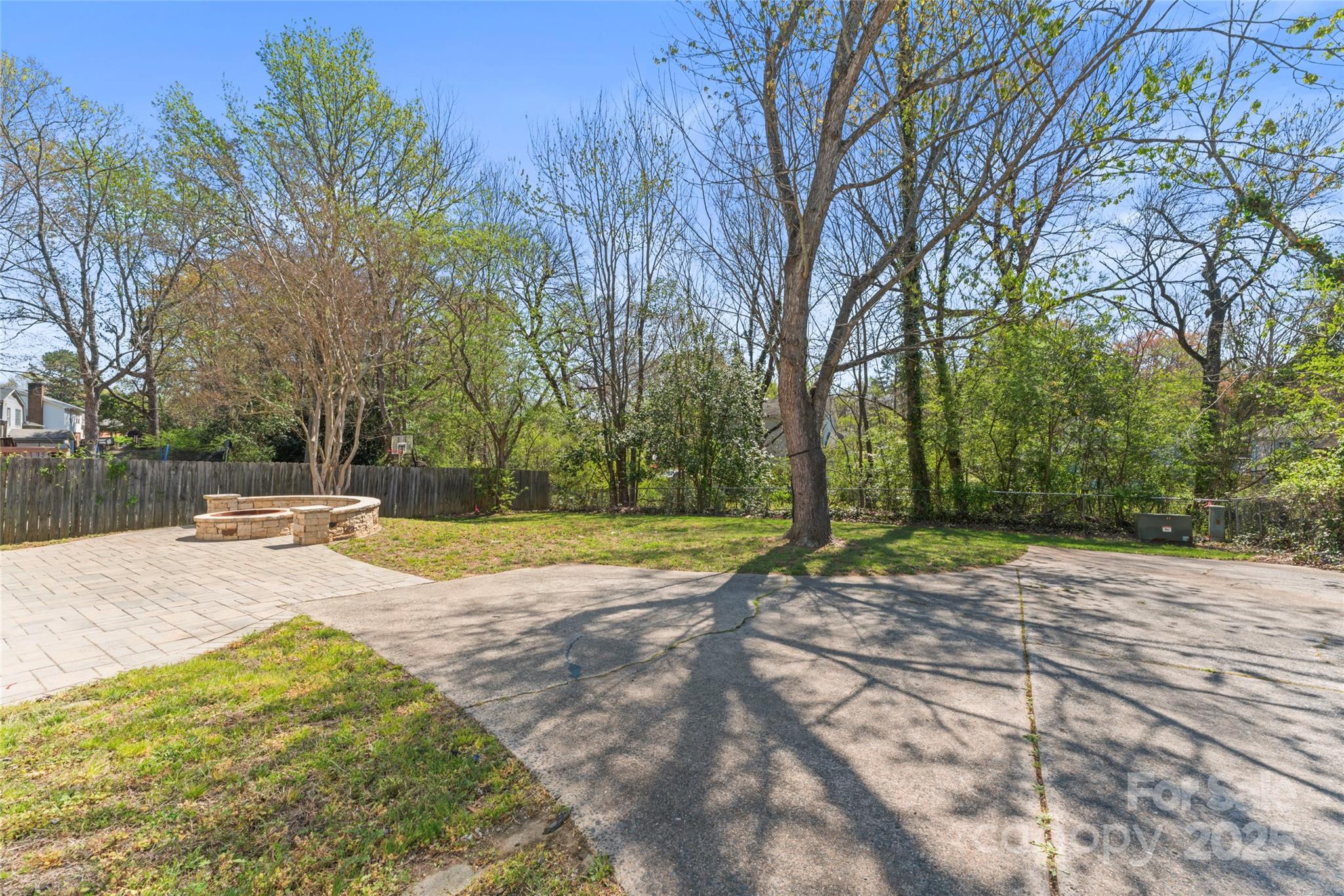 6914 Idlewild Road