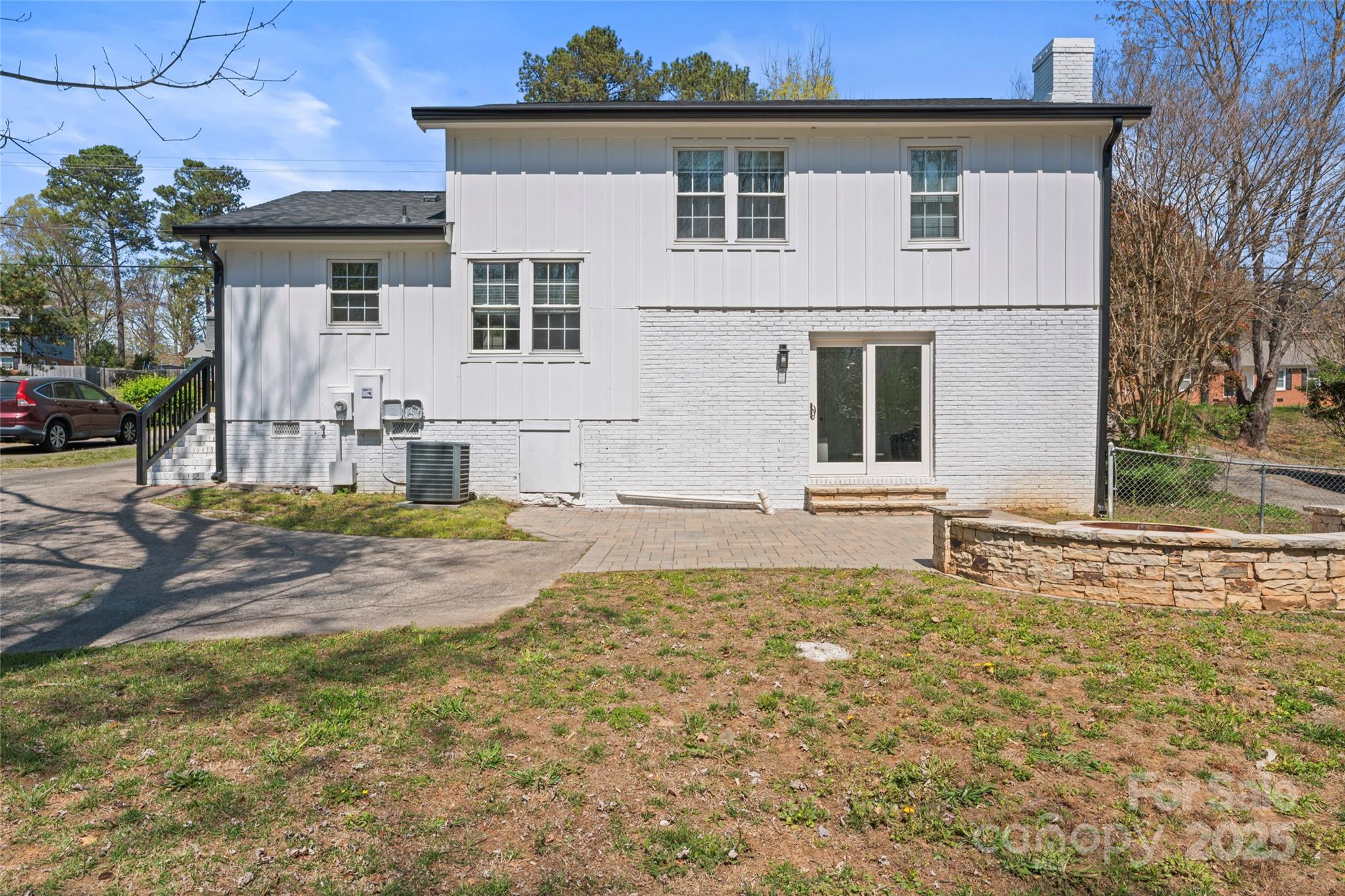 6914 Idlewild Road